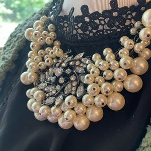 Fabulous Pearl Bauble Statement Necklace